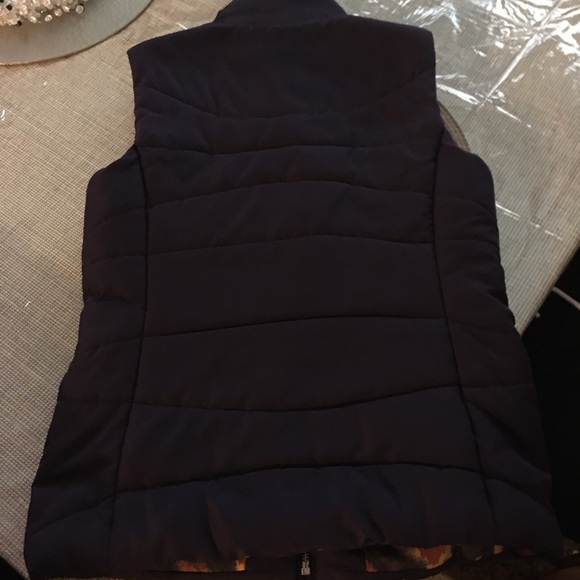 Ladies purple vest - Picture 7 of 12